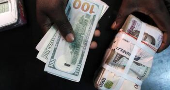 Naira depreciates to N1,400/$ in parallel market